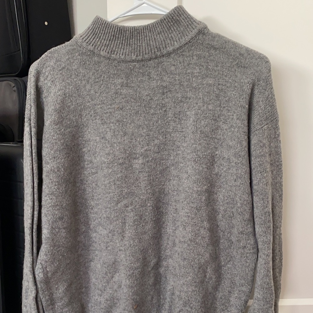Brandy Melville Turtleneck - Picture 2 of 2